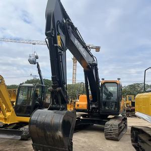 Excavatrice sur chenilles Hyundai 225LC-9 jaune, équipement de construction hydraulique - Product Image 1