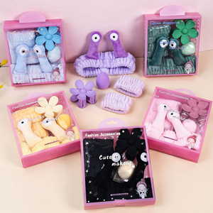 Nuovo Set di Accessori per Capelli e Viso in Peluche a Tema Cartone Animato: Fascia per Capelli, Fasce da Polso, Fermaglio per Capelli, Spugna per Trucco - Design a Chiocciola - Prodotti di Tendenza TikTok - Product Image 1