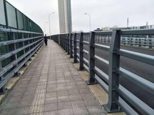 Barandilla Anticolisión de Acero al Carbono Duradera para Puentes, de Fabricación China, para Uso en Carreteras y Pasos Elevados - Product Image 6