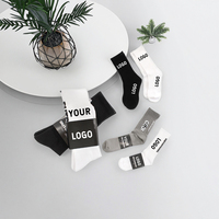 Chaussettes de Sport Personnalisées Haut de Gamme en Gros, Logo Imprimé, Tricotées sur Mesure, pour Hommes