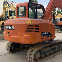 Excavatrice compacte d'occasion Doosan DH80 8 tonnes, fabriquée en Corée, faible nombre d'heures, sur chenilles, diesel, hydraulique, excellent état, prête à être expédiée