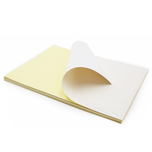 Carta Lucida 80g con Adesivo Hotmelt, Etichette <span class=keywords><strong>PEK</strong></span> Gialle 80g per Imballaggio Alimentare, Farmaceutico, Logistico, Giocattoli e Promozioni - Product Image 4