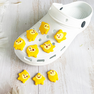 Nuevas llegadas: Encantadores dijes para zuecos de <span class=keywords><strong>Ms.</strong></span> <span class=keywords><strong>Rachel</strong></span> de The Wiggles, decoración educativa para zapatos de <span class=keywords><strong>Ms.</strong></span> <span class=keywords><strong>Rachel</strong></span>, dijes de PVC para zuecos de The Wiggles. - Product Image 4