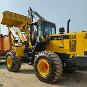Gebruikt Komatsu WA380 wiellader, Komatsu motor, 3,2m³ bak, uitstekende staat, goed onderhouden, in de aanbieding. - Product Image 2