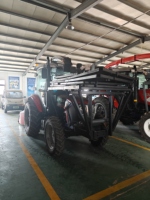 Tracteur à ensilage 1004-TB, Stage II, traction 24KN, 45km/h, boîte de vitesses 12+12, empattement 2050mm, pour opérations de fourrage