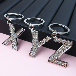 Trong Kho Bán Buôn 26 Chữ Viết tắt Kim Cương Thư Keychain Lấp Lánh Kim Loại Kẽm Hợp Kim Màu Hồng Bạc Keychain Thư Kim Cương - Product Image 4