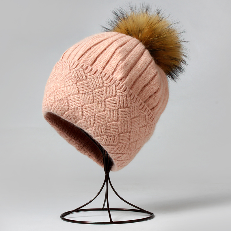 Rose pâle avec pompon