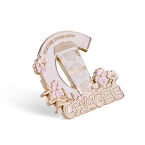 Pin de Solapa de Metal con Logotipo Personalizado, Estampado en Caliente con Exquisita Flor Rosa, Regalo de Recuerdo - Product Image 2
