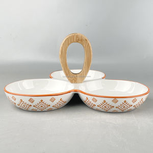 Assiette de fruits style japonais <span class=keywords><strong>belge</strong></span> grille de collation peinte à la main motif coloré Dessert servant une assiette en céramique avec support en bois - Product Image 3