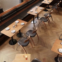 Ensemble table et chaises de style industriel pour restaurant occidental, canapé de banquette rétro pour café, chaises de salle à manger simples pour snack-bar