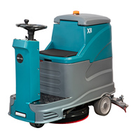 Nettoyeur de sols électrique autoporté à double brosse haute pression Ramp-Master GIYO X8, capacité de montée de 8 % pour parkings multi-niveaux