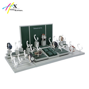 Fenêtre Oem oreiller coussin rotatif petits ensembles haut de gamme haut de gamme fait à la main boutique secteur vente au détail personnalisé bois montre unique affichage - Product Image 3