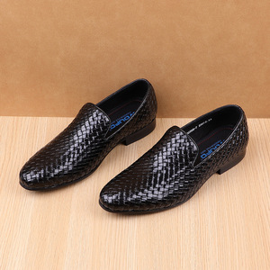 Nouveau best-seller Chaussures en cuir de haute qualité pour hommes Business Casual Formal Woven Slip On Style - Product Image 5