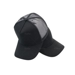 Gorra Trucker Unisex de 6 Paneles, 100% Algodón, con Bordado 3D Negro, Logotipo Personalizado al por Mayor - Product Image 1