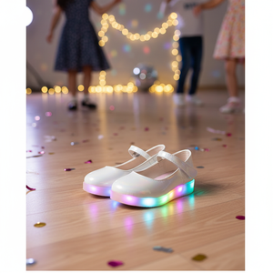 รองเท้าเด็กผู้หญิง OZKIZ แบบ LED สไตล์เกาหลี ดีไซน์ผ้าซาตินน่ารัก สำหรับเด็กอายุ 2-6 ปี ขายส่งแฟชั่นเด็กสำหรับฤดูใบไม้ผลิ/ฤดูใบไม้ร่วง วัยรุ่น - Product Image 3