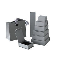 Boîte d'emballage carrée en carton magnétique à rabat pour bijoux (boucles d'oreilles, bagues, colliers) et cadeaux – En stock