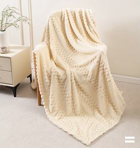 ผ้าห่มฟลีซเนื้อนุ่มสีพื้น ผลิตจากโพลีเอสเตอร์ รับทำโลโก้ตามสั่ง เหมาะสำหรับเป็นของขวัญ ใช้เป็นผ้าคลุมโซฟาหรือผ้าห่มเดินทางได้ - Product Image 4