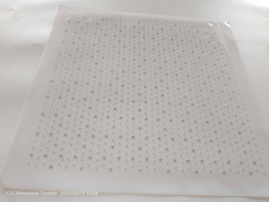 Hojas <span class=keywords><strong>de</strong></span> diamantes <span class=keywords><strong>de</strong></span> imitación <span class=keywords><strong>DMC</strong></span> Hotfix <span class=keywords><strong>de</strong></span> alta calidad, parches <span class=keywords><strong>de</strong></span> hierro <span class=keywords><strong>de</strong></span> cristal brillante <span class=keywords><strong>de</strong></span> 2mm y 4mm para ropa DIY, estiramiento incluido - Product Image 4