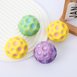 Balle anti-stress en mousse PU Moon Hole, jouet sensoriel solide en éponge à rebond élevé pour l'entraînement des mains et des poignets, soulagement de l'anxiété - Product Image 4