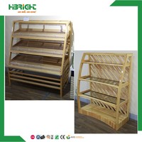 Présentoir en bois robuste Highbright HBE-VR à 4 étagères, simple face, avec logo personnalisé pour fruits et légumes, usage en supermarché