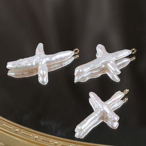 Joyería de Collar de Perlas Naturales Cultivadas de Gran Tamaño en Forma de Cruz al Por Mayor - Product Image 1