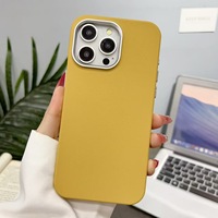 Nouvelle mode coque de téléphone texture cuir doux au toucher pour iphone 15 pro max 14 13 12 plus caméra en métal couverture arrière antichoc