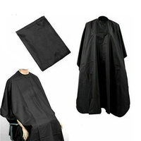 Capes de Coiffure YKYS Personnalisées avec Logo, Noires, Imperméables, Antistatiques en Pongee, de Haute Qualité pour Salons de Coiffure et Barbiers