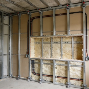 Máquina de conformado en frío de pared delgada y alta resistencia para perfiles en C con PLC, motorreductor y rodamientos para correas de acero - Product Image 6