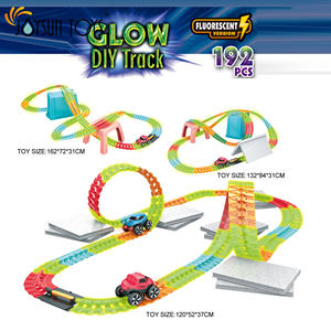 Piste de course pour garçons et enfants, 192 pièces de pistes de <span class=keywords><strong>voiture</strong></span> magiques flexibles et interchangeables qui brillent dans le noir avec lumière LED pour la course 2022 nouveaux articles - Product Image 2