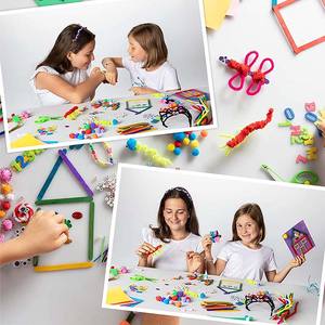Coffret de loisirs créatifs Foska pour enfants, idéal pour Noël : kit d'activités DIY avec brossettes, pompons et boîte de rangement pour garçons et filles - Product Image 4