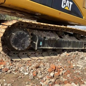 Excavatrice Caterpillar d'occasion du Japon, modèle 315D2, année 2020, moteur inclus, bon état, poids de 15 tonnes - Product Image 6