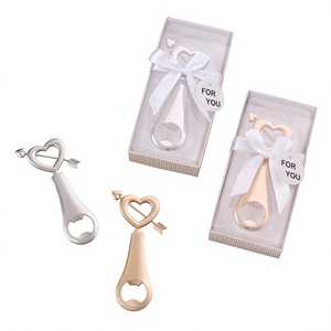 Abridor de botellas con forma de corazón y flecha de Cupido, recuerdos de boda para invitados con caja de regalo. - Product Image 1