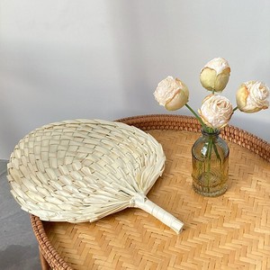 Éventail en forme de cœur artisanal en jonc de mer naturel tressé, style vintage rustique bohème <span class=keywords><strong>chic</strong></span>, décorations de <span class=keywords><strong>mariage</strong></span> en raphia, cadeaux de <span class=keywords><strong>mariage</strong></span>, Zhejiang - Product Image 5