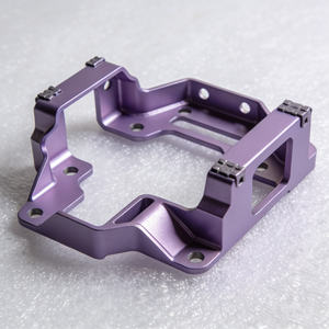 Composants en tôle sur mesure pour applications industrielles, automobiles et électroniques - Product Image 6