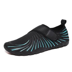 Nueva gran oferta 2024 para zapatos aguas arriba, zapatos de goma flexible a la moda para hombres, zapatos de playa con deslizamiento en el agua, <span class=keywords><strong>sandalias</strong></span> al por mayor - Product Image 5
