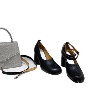 Scarpe da Donna con Punta Divisa Stile Zoccolo di Maiale, Tacchi a Blocco con <span class=keywords><strong>Fascia</strong></span> <span class=keywords><strong>Elastica</strong></span>, Design Esclusivo a Ferro di Cavallo, Tacchi Alti di Qualità - Product Image 5