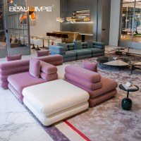 Canapé gonflable modulaire de luxe à blocs empilables de designer italien, combinaison personnalisée pour salon de villa haut de gamme