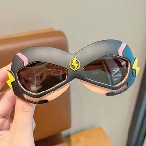 نظارات سيليكون للأطفال فائقة البرودة ، نظارات شمسية مستقطبة للأولاد الصغار مع نظارات شمسية للأطفال والفتيات والفتيان للحماية من الاشعة فوق البنفسجية - Product Image 5