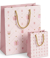 Ensemble d'emballage cadeau de luxe en papier d'art recyclable rose doux, comprenant boîte cadeau, sac à main, carte, journal, carnet, gravure