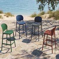 Chaises de comptoir de cuisine modernes à pieds hauts en plastique PP, empilables, couleurs personnalisées, chaises de bar