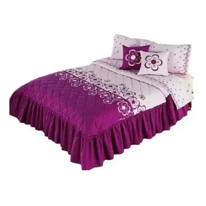 Trapuntino Magenta con Fiori, Misura Singola, in Poliestere e Cotone, per Arredamento Moderno, Utilizzabile in Tutte le Stagioni - Product Image 1