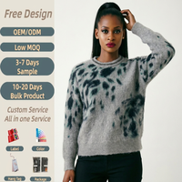 Pull en maille mohair gris pour femme, imprimé léopard abstrait, col rond orné de strass, bordure métallique, coupe ample et manches longues
