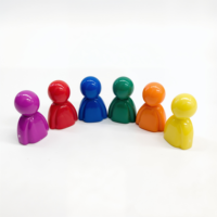 Pions en plastique, style bonhomme de neige humanoïde, base solide, couleurs riches, toucher lisse et texturé, idéal pour les composants de jeux de société
