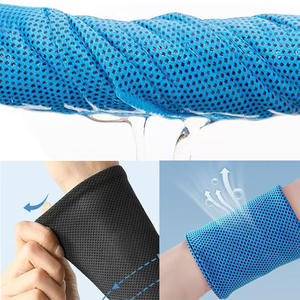 המפעל הסיטונאי עיצוב ארוגים רקמה כף היד תמיכה חבק כותנה כדורגל ספורט צמיד צמיד עם לוגו מותאם אישית - Product Image 3