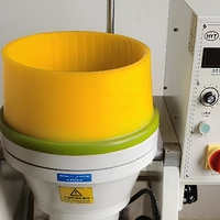 Polisseuse vibrante de type vortex personnalisée 18L/36L, machine de meulage à vitesse variable à base d'eau, petite capacité, ébavurage rapide, garantie 5 ans
