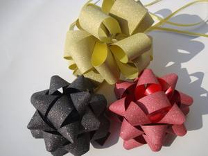 PP assorti coloré <span class=keywords><strong>pas</strong></span> <span class=keywords><strong>cher</strong></span> diamant décoration de fête cadeau de noël étoile tirer arcs bouclés - Product Image 6