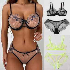 X1932 <span class=keywords><strong>Prix</strong></span> d'usine Vente en gros Meilleures ventes Ensemble de <span class=keywords><strong>lingerie</strong></span> <span class=keywords><strong>sexy</strong></span> et érotique en dentelle blanche brodée de fleurs transparente - Product Image 4