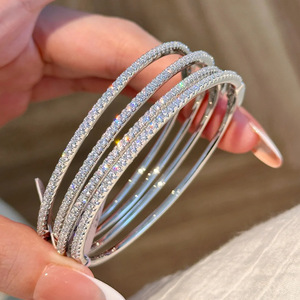 Pulsera de circón de media eternidad, brazalete de cristal brillante delicado para mujer, joyería de moda - Product Image 1