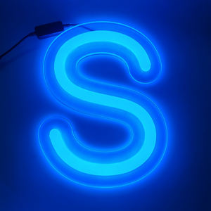 Silicone 6mm Séparé <span class=keywords><strong>LED</strong></span> Bande Néon <span class=keywords><strong>Tube</strong></span> Flexible <span class=keywords><strong>LED</strong></span> Néons pour Faire Des Panneaux Publicitaires Au Néon - Product Image 6