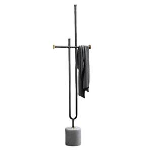 Perchero de pie estándar de metal con diseño minimalista para dormitorio y sala de estar - Product Image 5